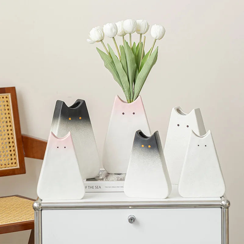 WhiskerBloom Vase - Cute cat-like ceramic vase, Nordic style, decoration flower arrangement