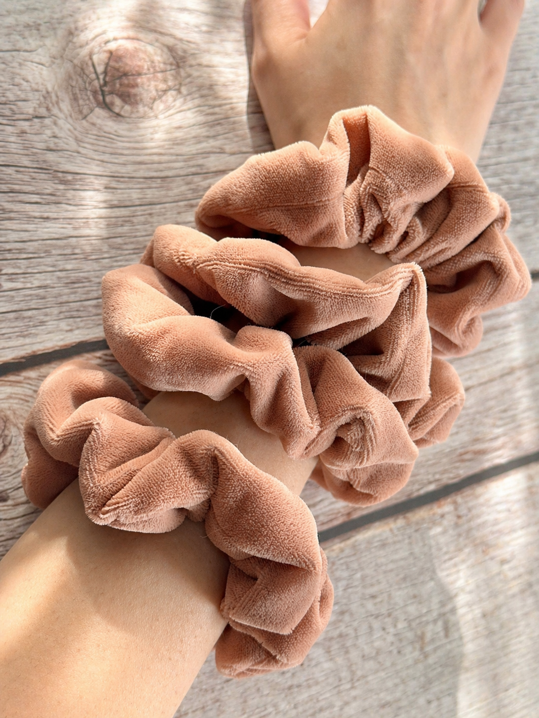 Adorablis Soft Scrunchie – Soft durable Hair Tie