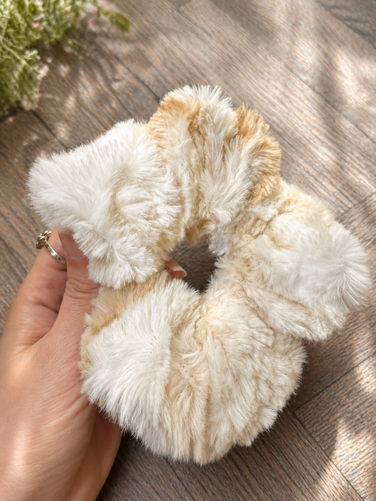 Adorablis Soft Scrunchie – Soft durable Hair Tie