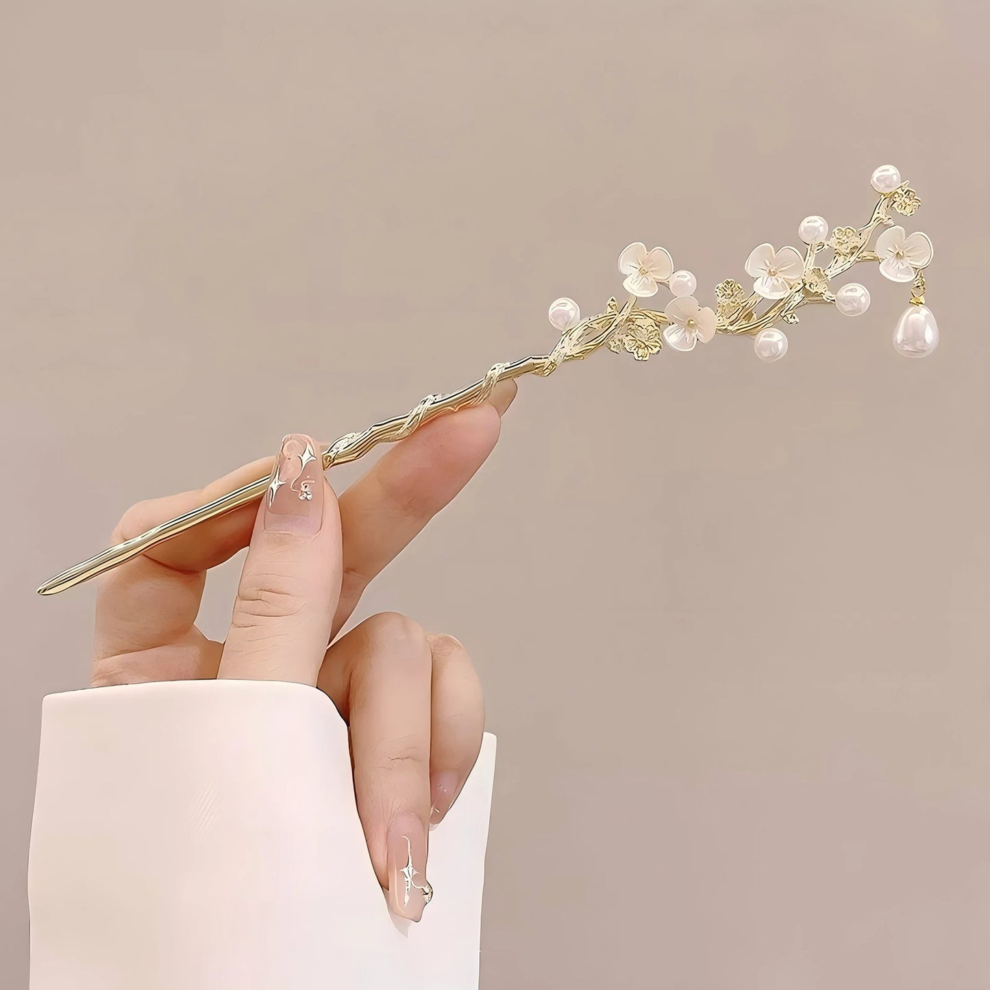 LotusWhisper Hairpin - Elegant Hair Clip Tassel Hair Stick Traditional Floral Design Hairstyle Accessory, Women Jewelry Hairpin, Hairneedle