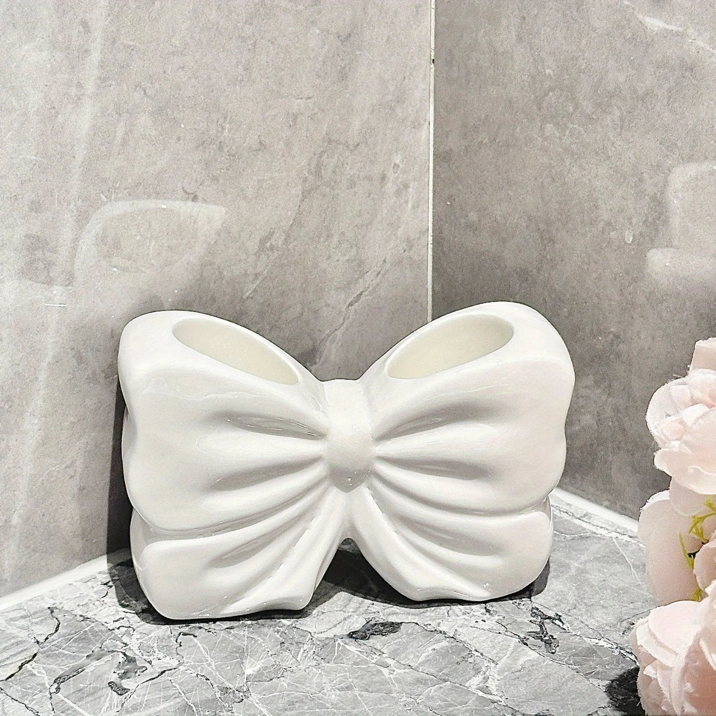 BowTique Brush Holder - Charming ceramic bow toothbrush holder - Portable, bathroom storage for toothbrushes and toothpaste