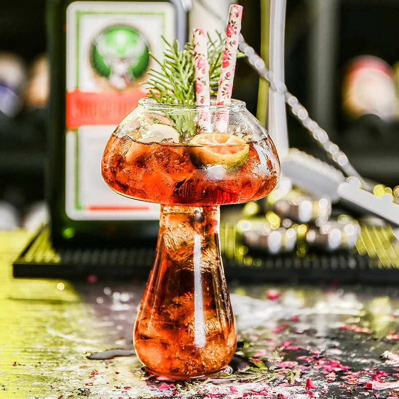 Toadstool Sipper - Mushroom Cocktail Glass Cup with Straw For  drinks Beer Creative Clear Wine Glasses Coffee Cups Drinkware Bar Tool
